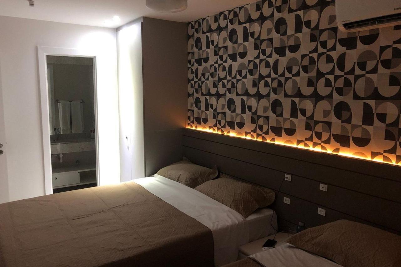 Em Arraial Do Cabo, Desfrute De Momentos Inesquecíveis Em Uma De Luxo Com 2 Quartos, 2 Banheiros E 2 Vagas De Carro Entre A E A Lagoa Apartamento